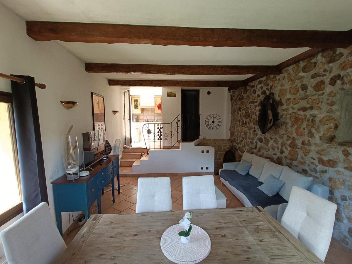 Appartement Privatise Dans Maison Utelle Kültér fotó